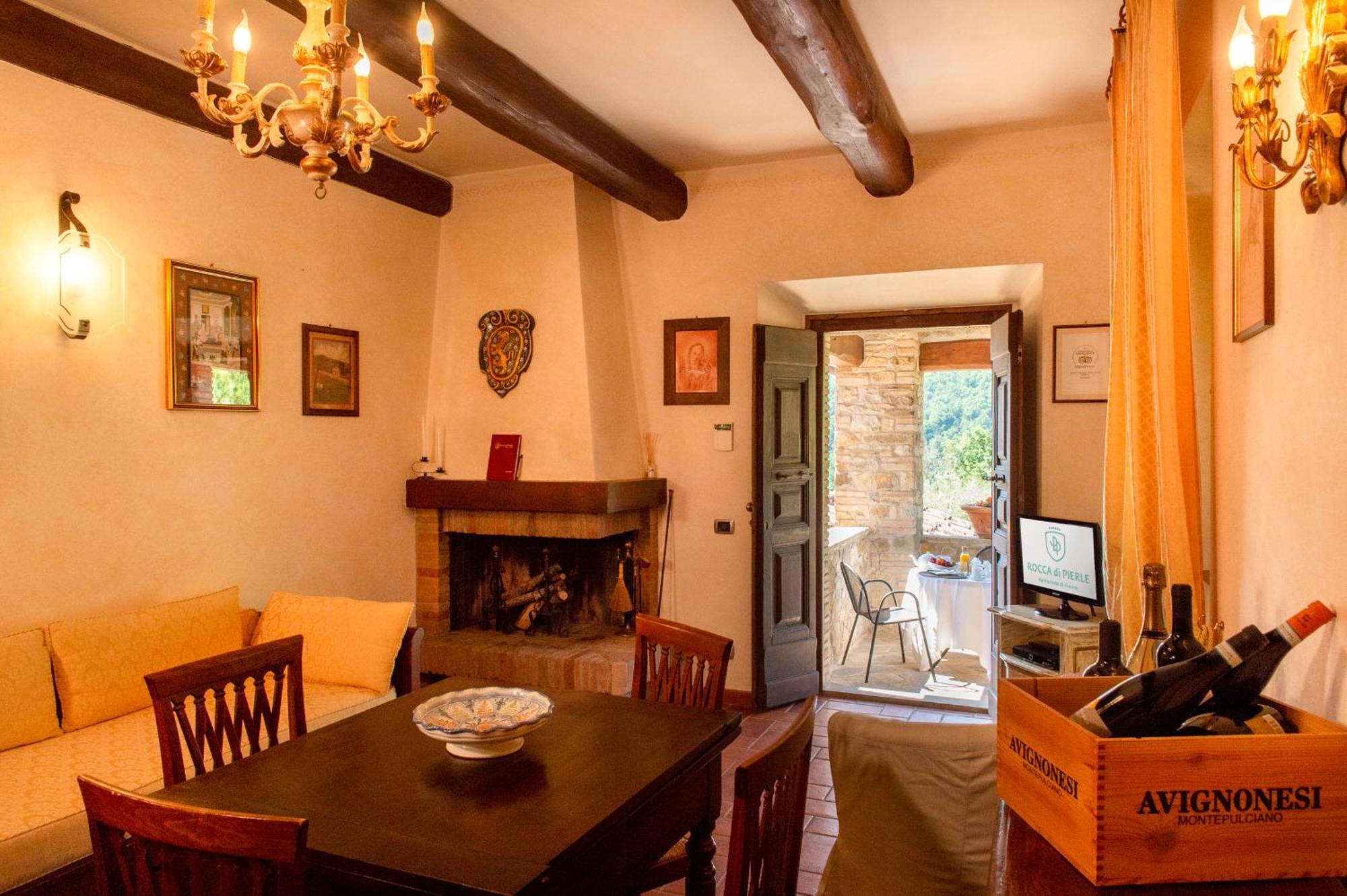 Rocca Di Pierle, Agriturismo Di Charme - Cortona Mercatale  Zewnętrze zdjęcie
