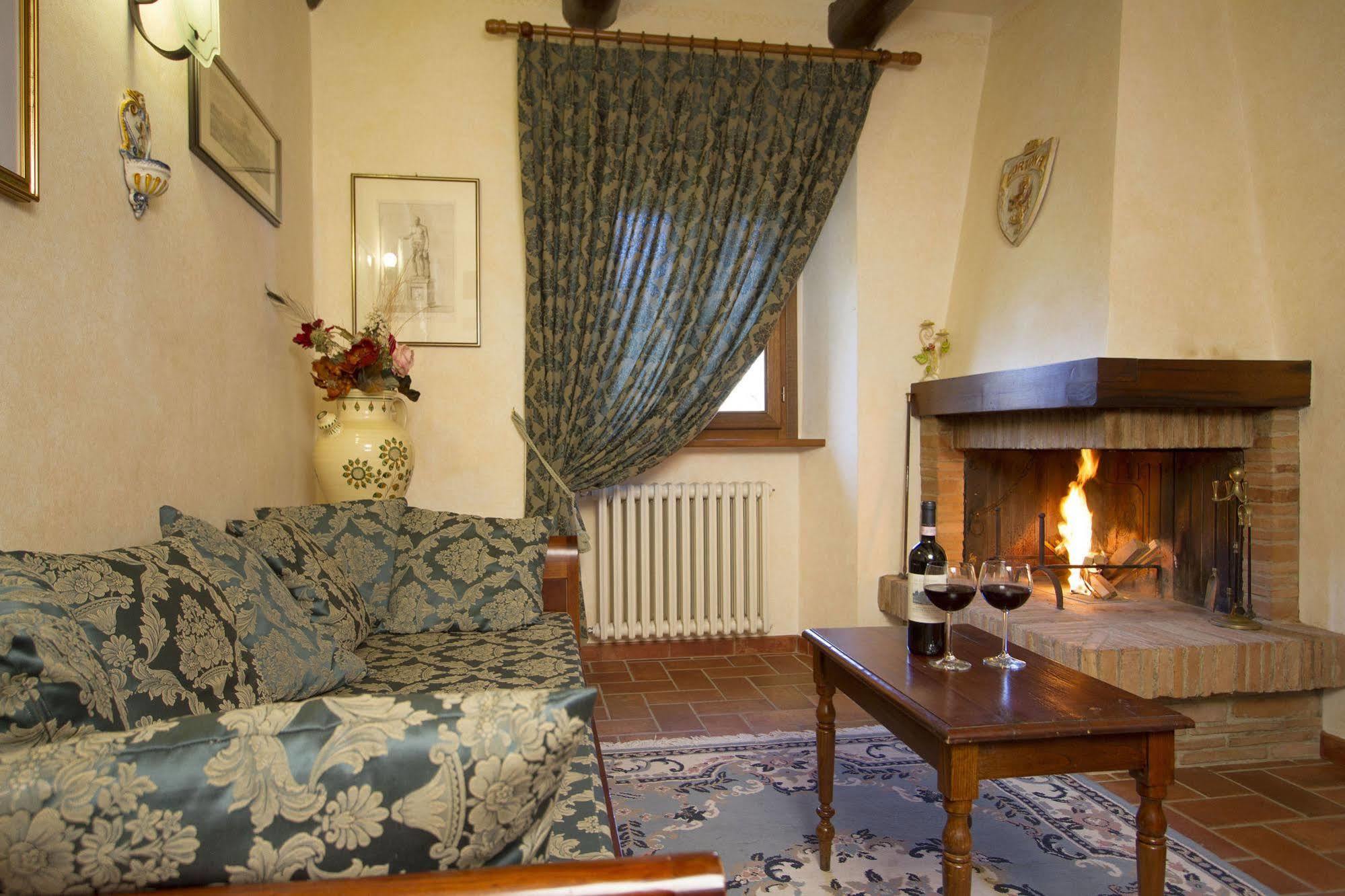 Rocca Di Pierle, Agriturismo Di Charme - Cortona Mercatale  Zewnętrze zdjęcie